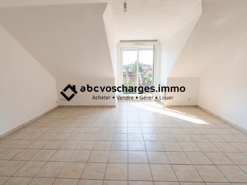 T3 avec balcon + parkings en résidence récente