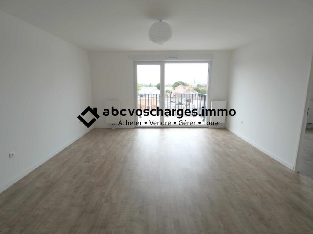 Appartement 50 m² balcon et parking
