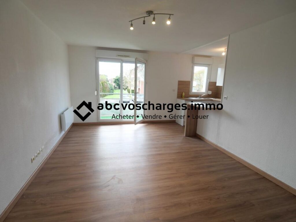 Appartement T2 récent avec balcon et parking