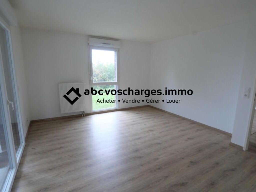 T2 44 m² balcon et parking