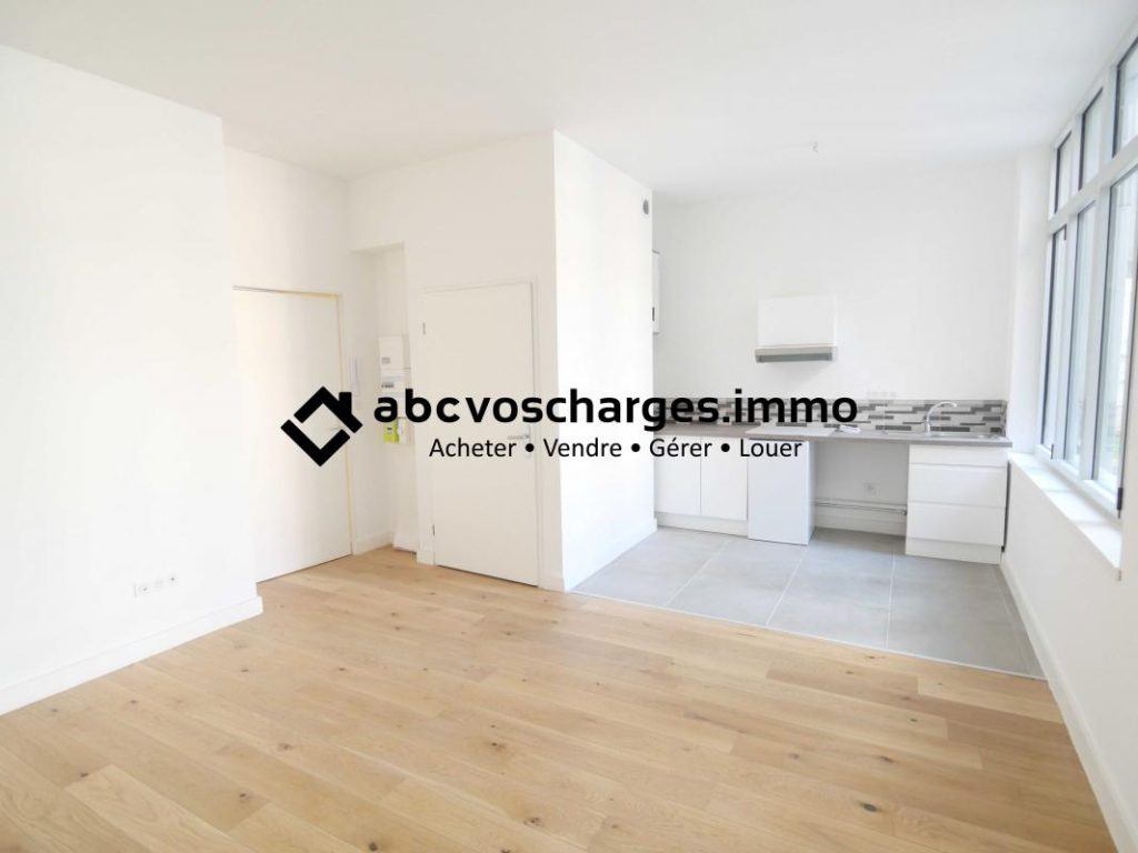 Studio récent 26 m² secteur Victor Hugo vendu loué